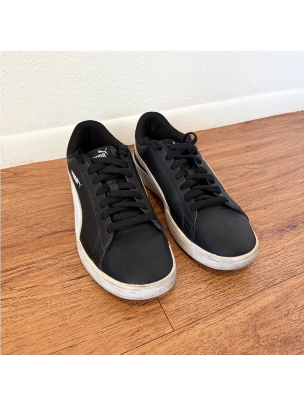 Puma Black and White Sneakers Size 10.5 - Picture 2 of 7